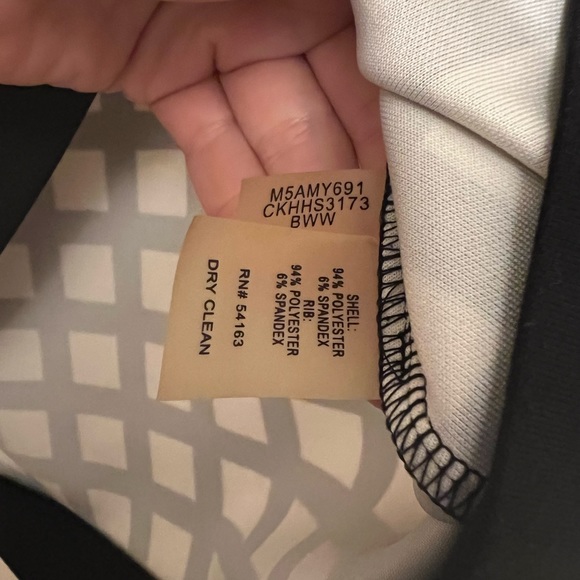 Calvin Klein Women’s Black and White Checkered Work Top Size Small - Picture 4 of 7